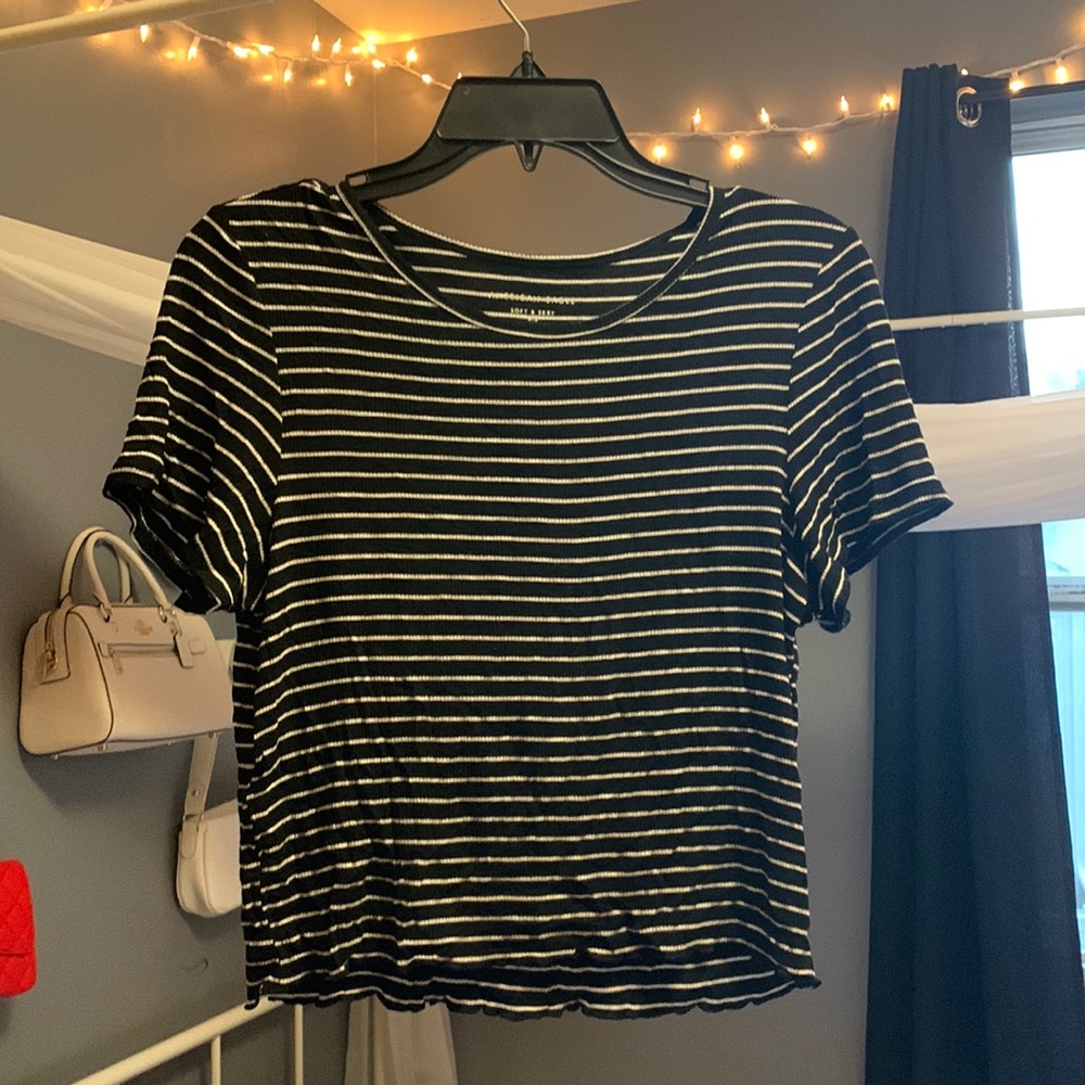 American eagle crop top
